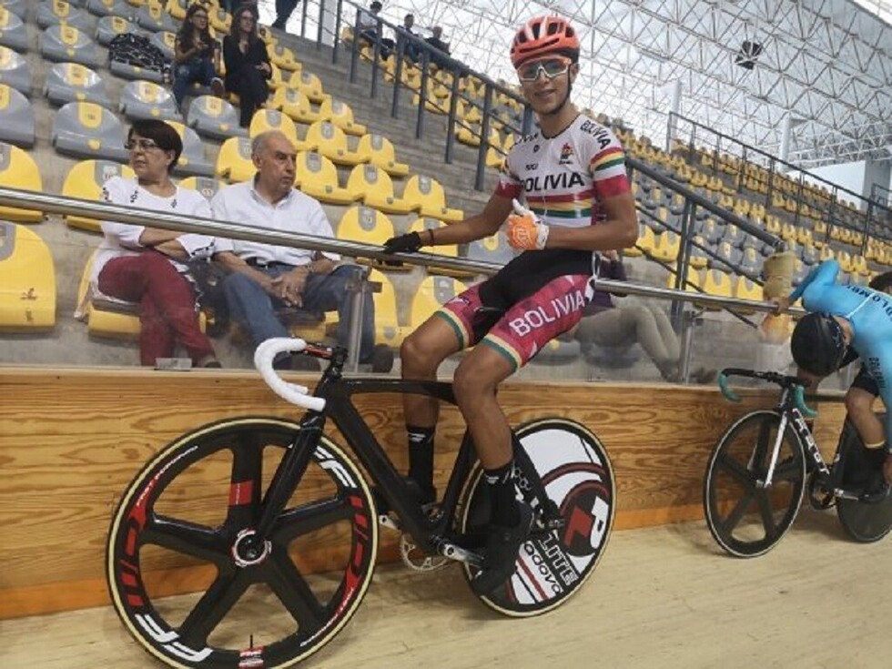 Ciclista tarijeño "tunka" competirá en torneos de Ecuador y Colombia