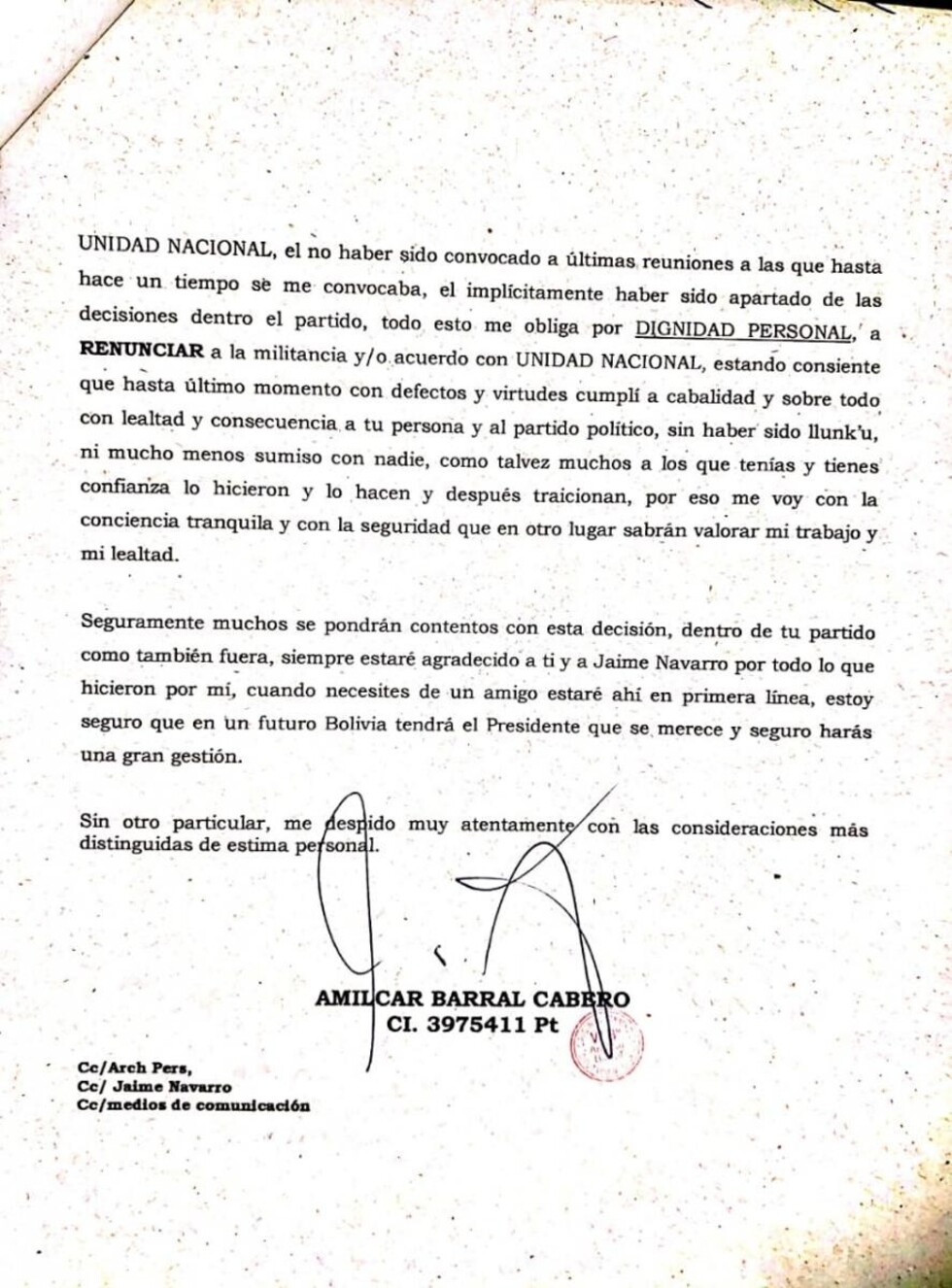 Barral renuncia a Unidad Nacional, sostiene que es por “dignidad”