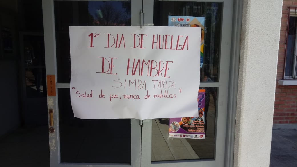Médicos de la CNS inician primer día de huelga de hambre en Tarija