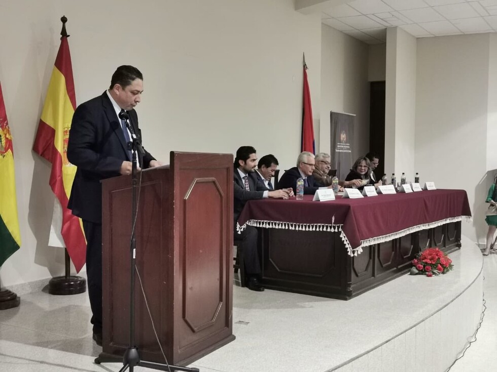 Garzón: “Descolonizar para nacionalizar la Justicia”