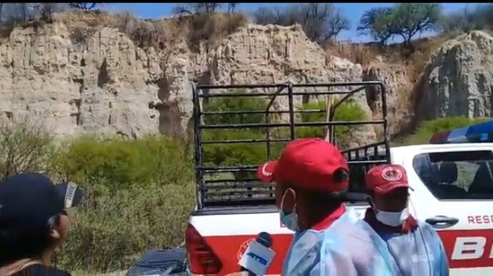 Tarija: Sujeto cae 7 metros en un barranco y muere