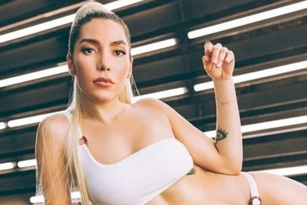 Frida Sofía  explota contra  una periodista