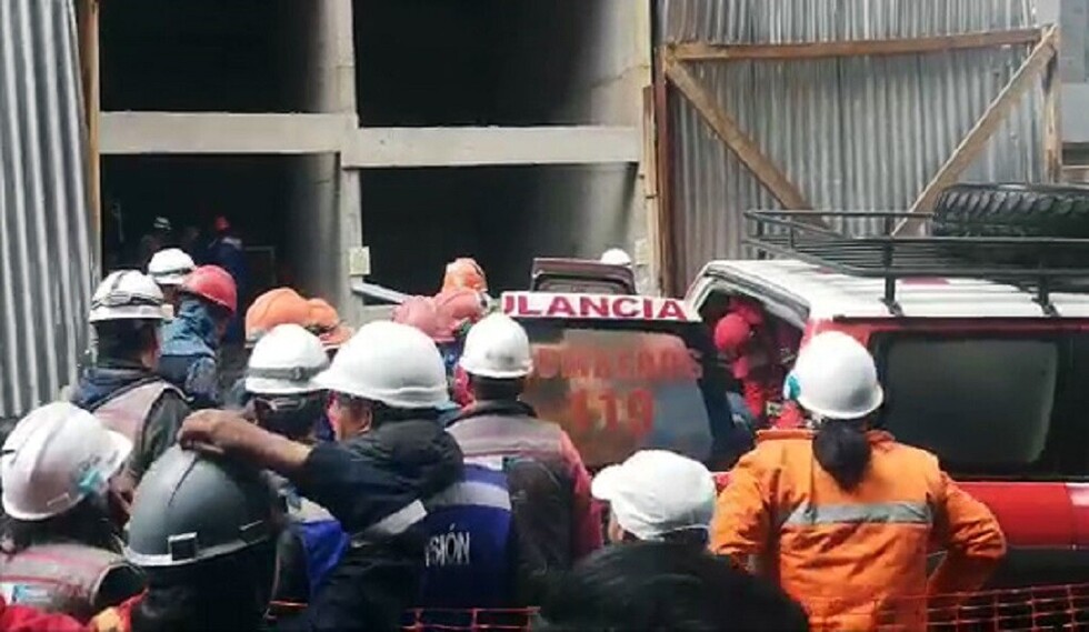 Mueren dos obreros tras caída en la construcción de la nueva Asamblea Legislativa
