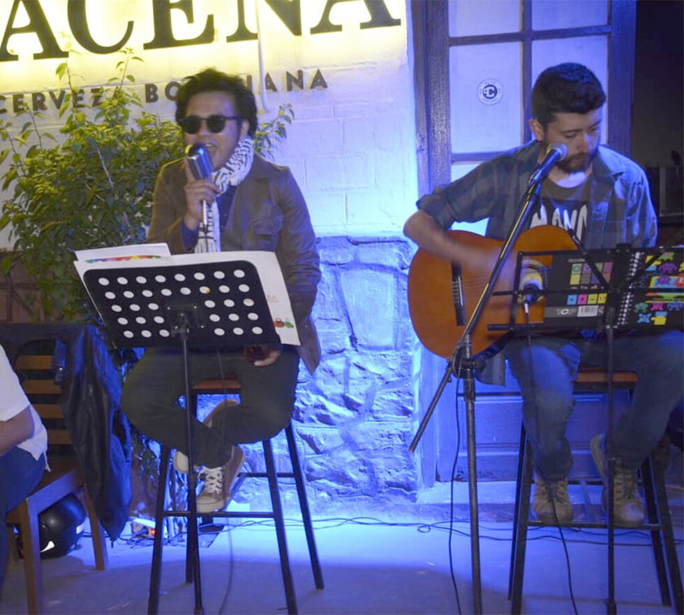 Noche de Calamaro en Patio Central