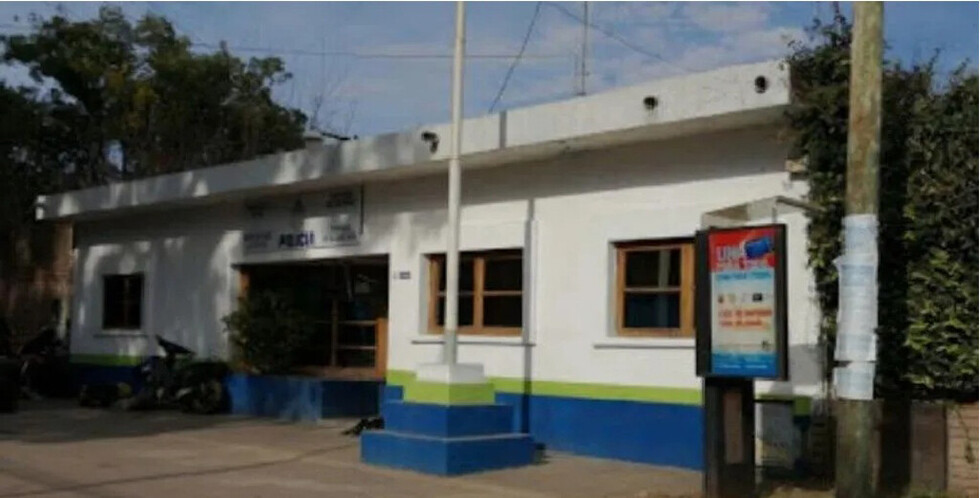 Mujer policía mató a ladrón que estuvo por machetearla