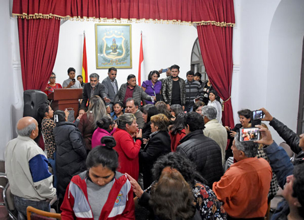 Cívicos definen marcha y cabildo