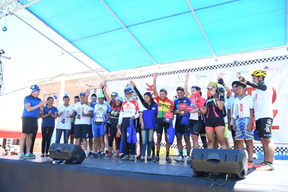 Rubén Ibáñez gana la primera versión del 'Desafío ciclístico 40K-Moto Méndez' en Tarija