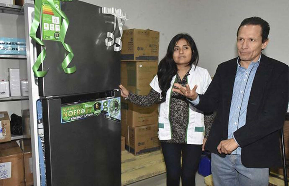 Alcaldía entrega equipos a hospital Rubén Zelaya