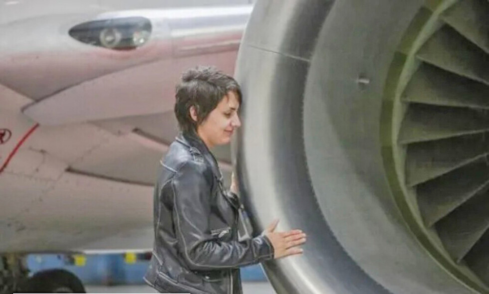 Está de novia hace 5 años con un avión