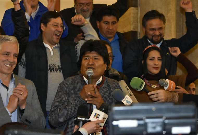 Evo se declara ganador y no acepta la segunda vuelta