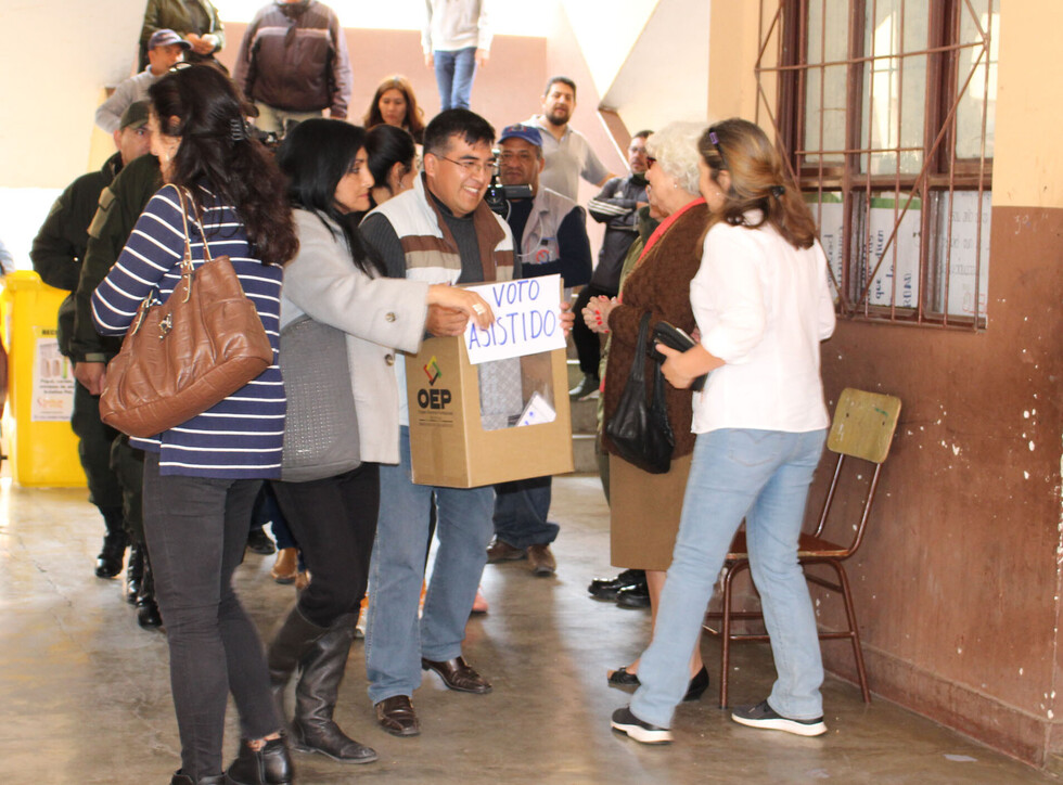 El entusiasmo electoral se reflejó en la temprana asistencia a votar