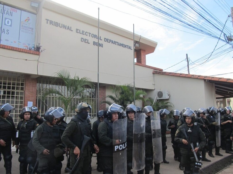 Policía se mantiene acuartelada y en alerta