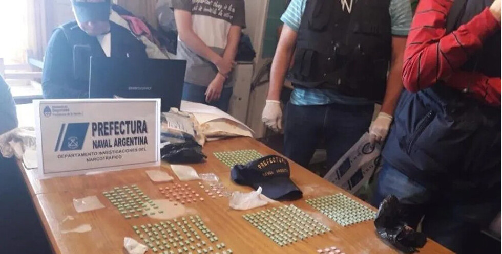 Cayeron siete narcos con 1.300 pastillas de éxtasis