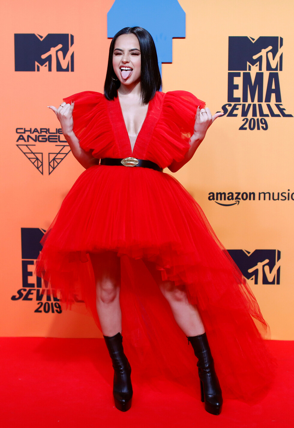 Becky G se  lució en los  MTV EMAs