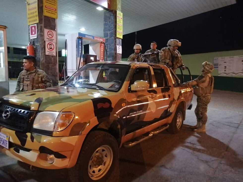 Tarija: marcha, patrullaje militar y aumento de los puntos de bloqueo