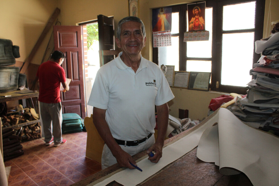 Víctor Jerez, el tarijeño que dedicó medio siglo a la tapicería