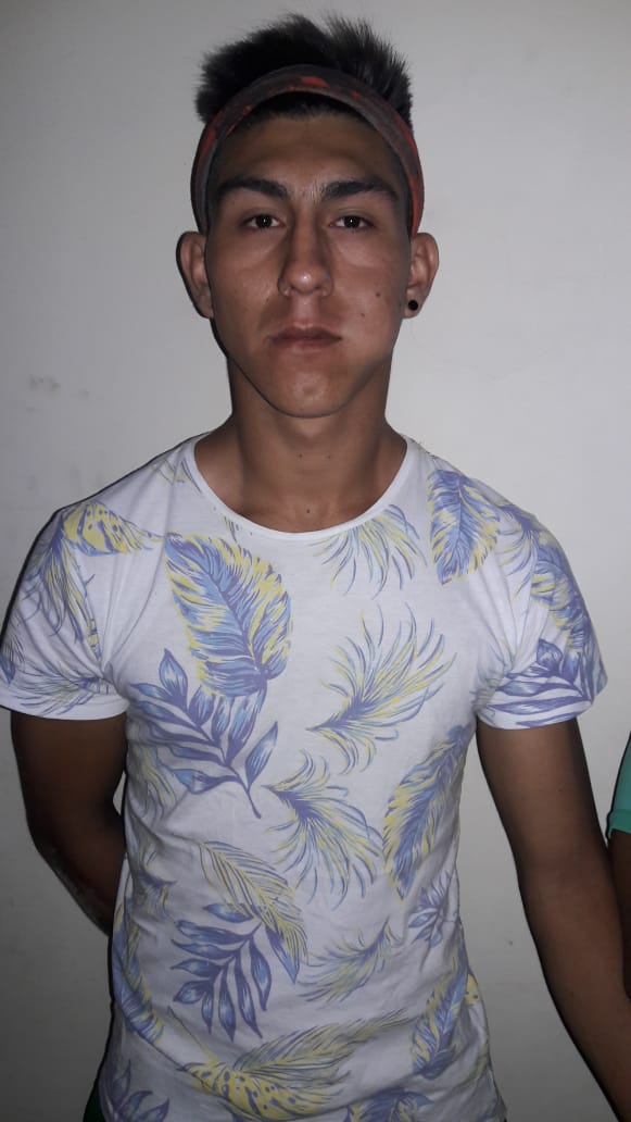 Aprehenden a 3 personas con 28 paquetes de marihuana en Caraparí