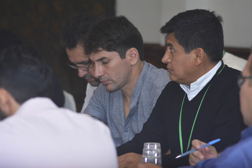 Entre debate, abandono se desarrolla el congreso de FBF