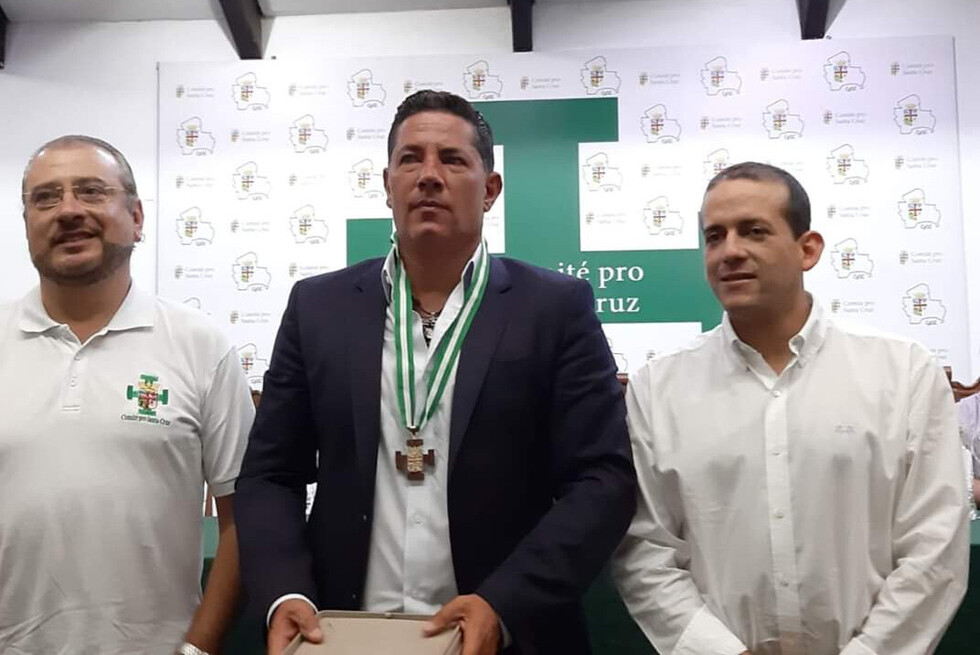 Fernando del Rincón pide a bolivianos no elegir de Presidente a un payaso