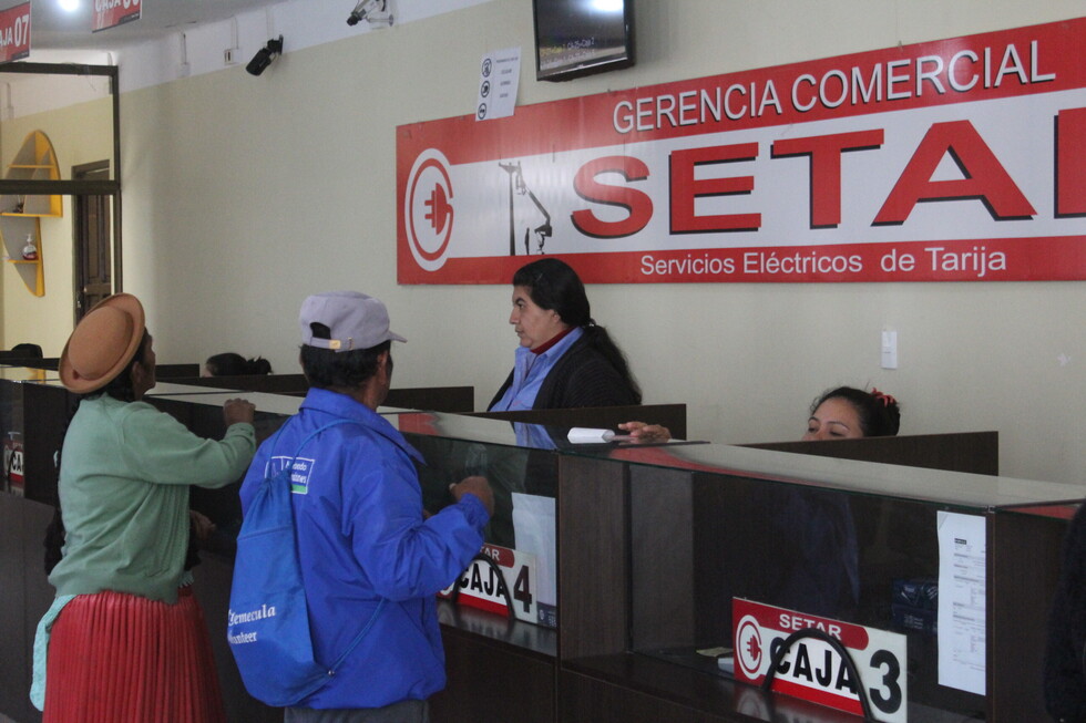 Gobernación busca acceder  a rebaja de tarifas eléctricas
