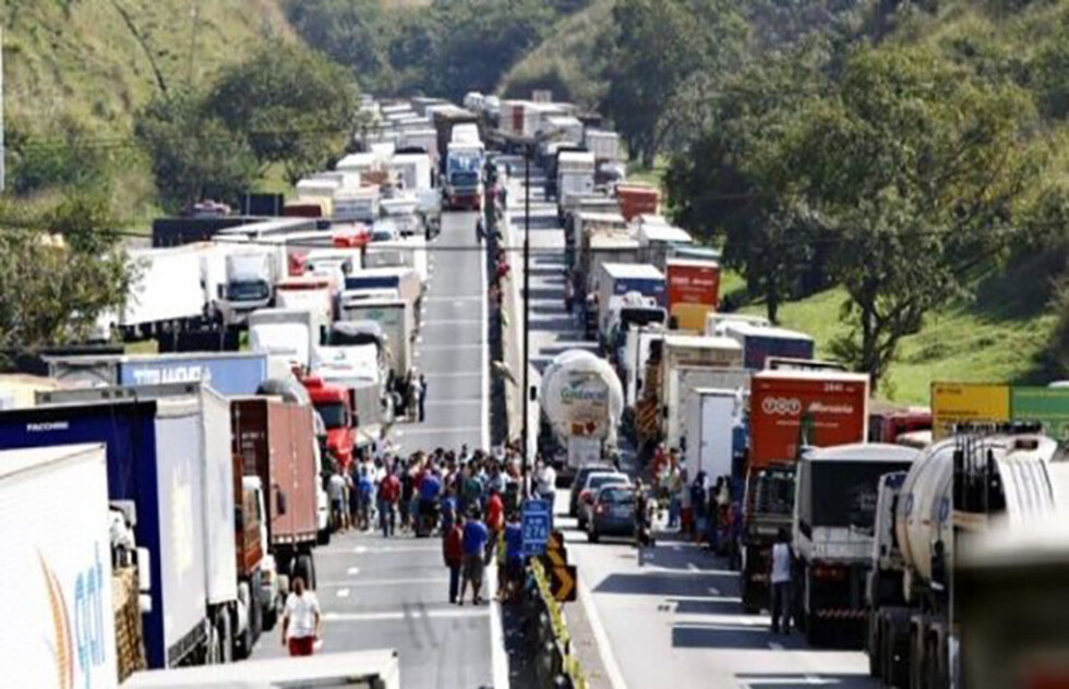 Incertidumbre en Brasil por posible paro camionero