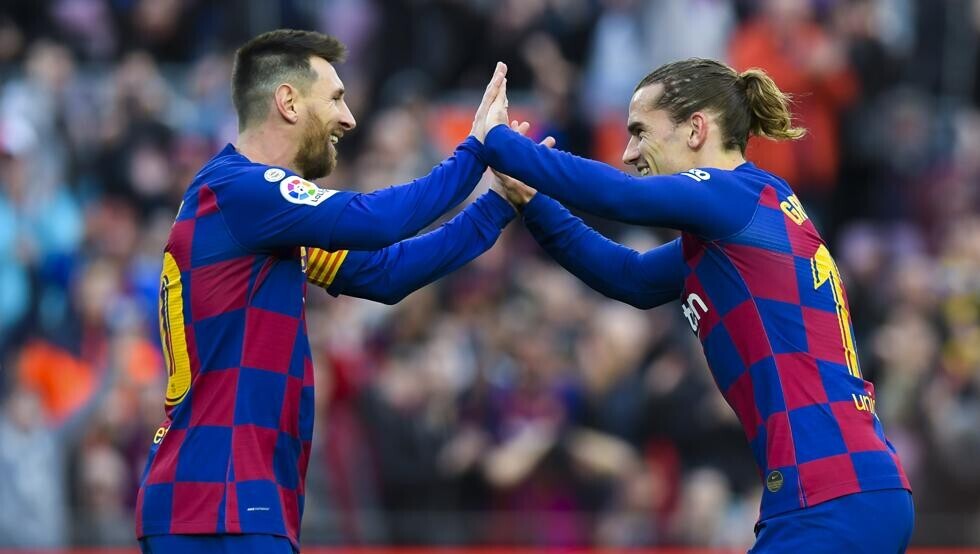 Barcelona goleó al Alavés y cerró el año como líder