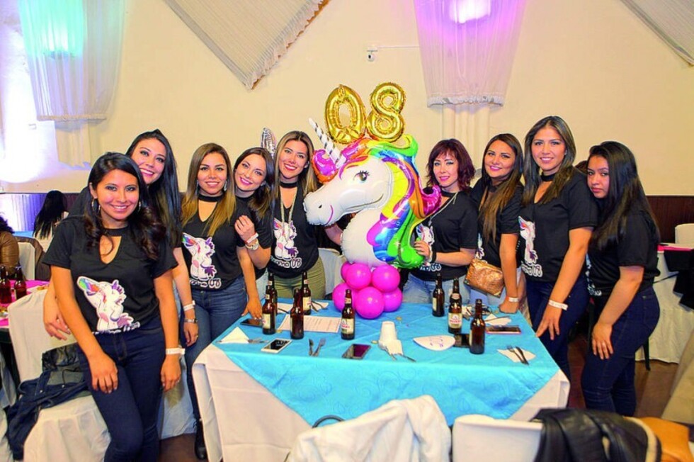 Los “reencuentros de promo” se apoderaron ayer de Tarija