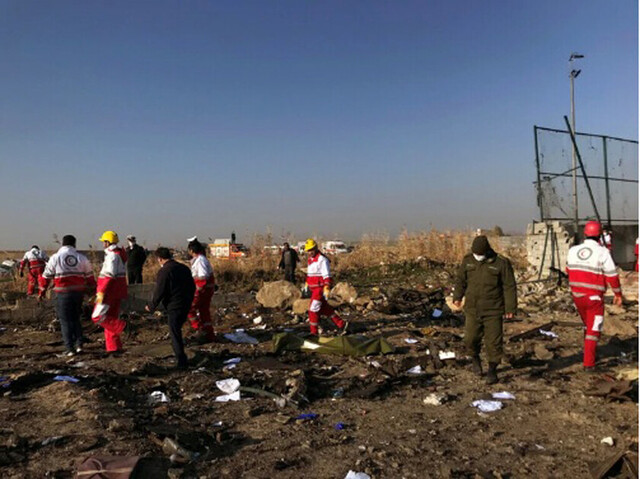 Avión de pasajeros ucraniano se estrelló y hay 176 muertos