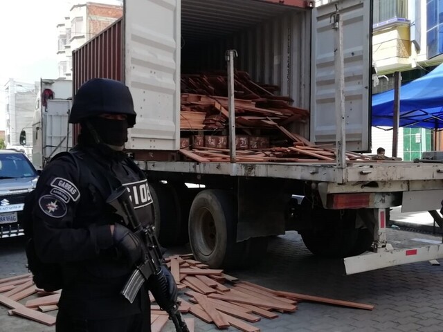 Secuestran más de 1 T  de clorhidrato de cocaína