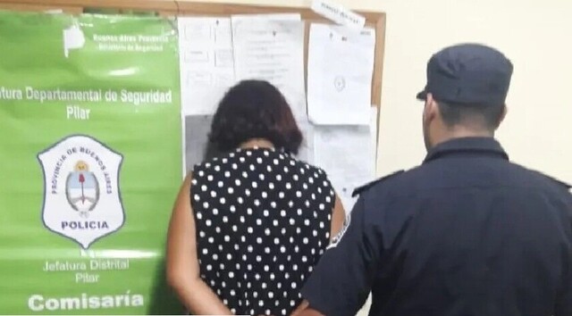 Murió tras ser acuchillado por su ex esposa