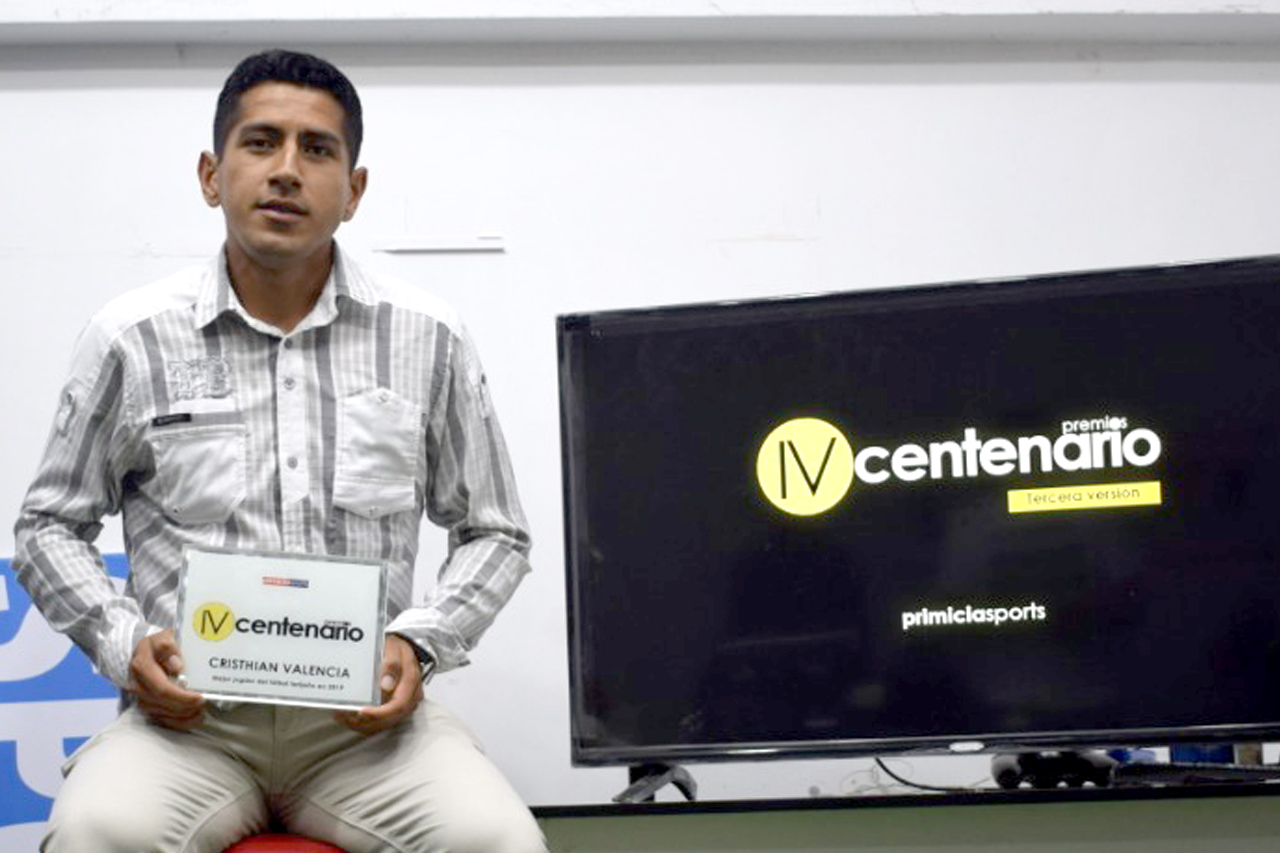Cristhian Valencia se queda con el premio IV Centenario