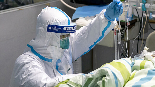 El coronavirus llega a Europa, en China confirman el primer caso de curación