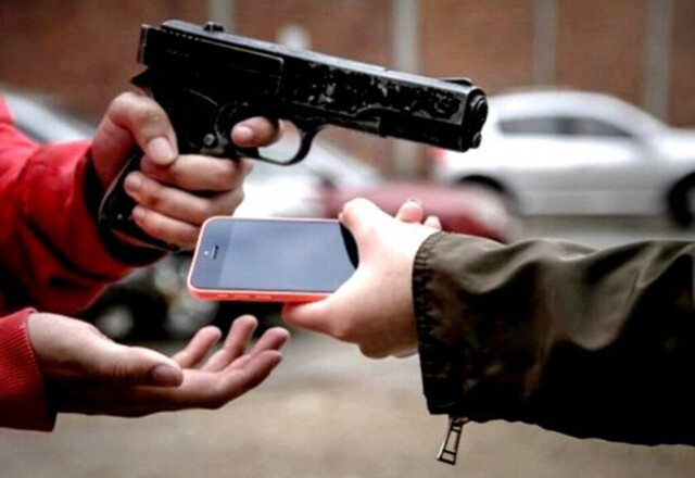 Ofreció celular por redes y robó con arma de fuego al interesado