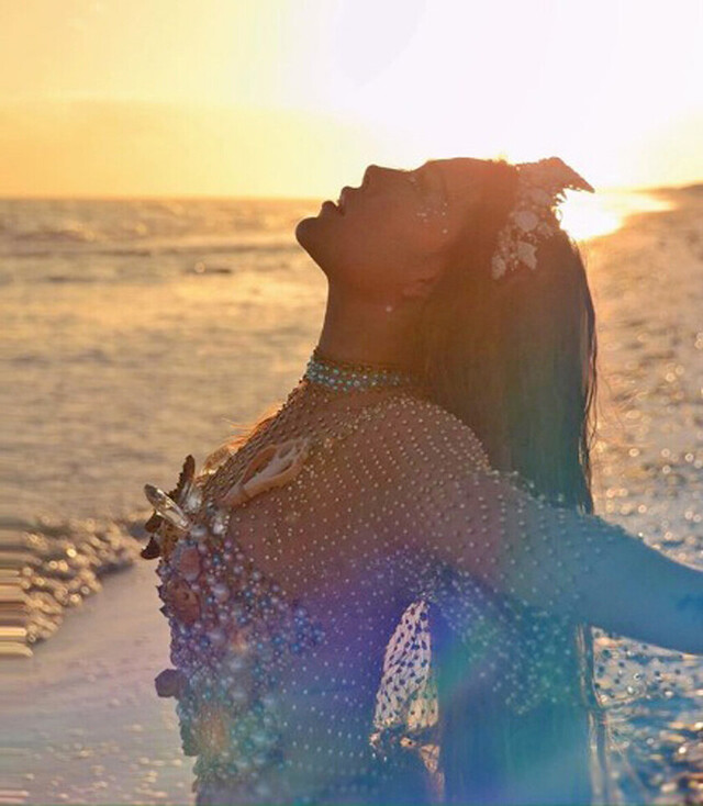 Danna Paola  se convirtió  en una sirena