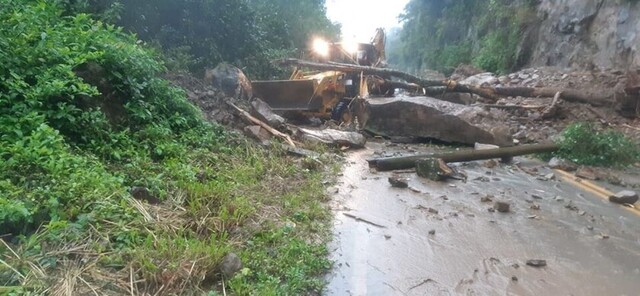 ABC cierra 2 tramos, hay alarma en el Transporte