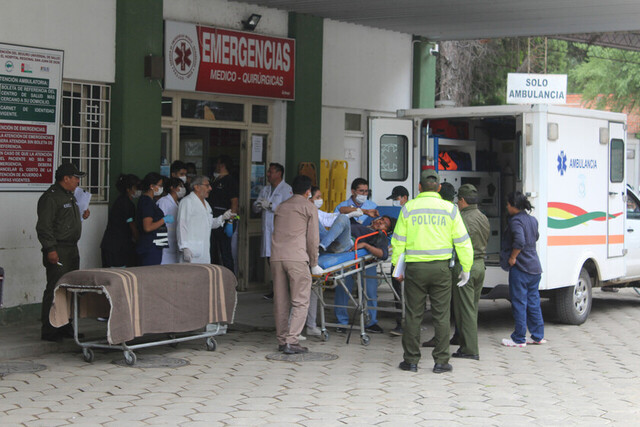 Bus Sama cae en Yunchará y deja 37 personas heridas