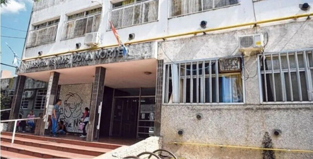 Golpeó a su hija de 14 por ocultarle una cita