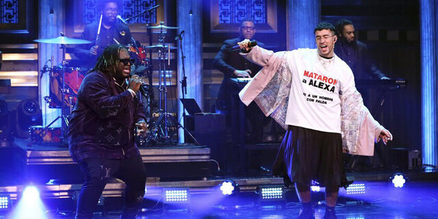 Bad Bunny se puso falda en show de Fallon