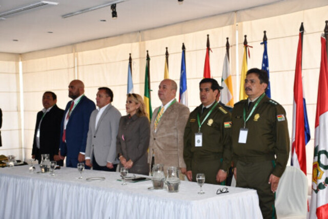 Áñez insta a países de la región a compartir información para garantizar la seguridad nacional