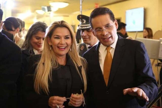 Exgerente de Bolivia Tv afirma que su salida del canal fue "obligada" por la Ministra de Comunicación