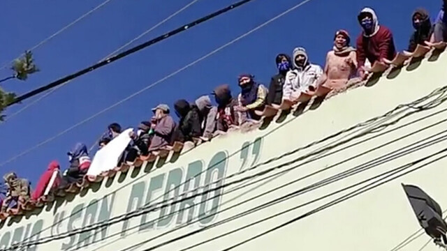 Reclusos se amotinan en Oruro por temor al Covid-19