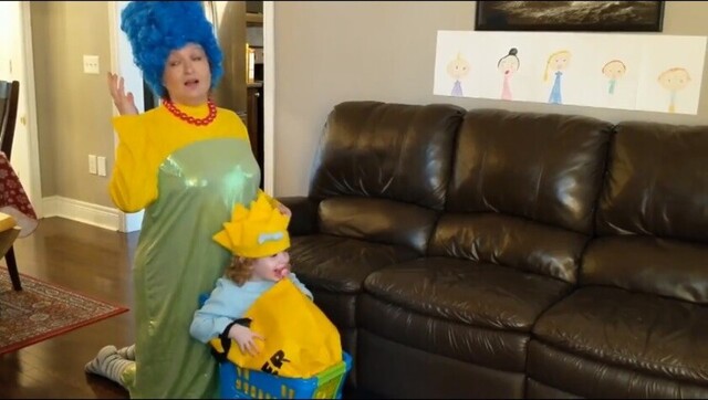 Familia recreó la intro de Los Simpsons