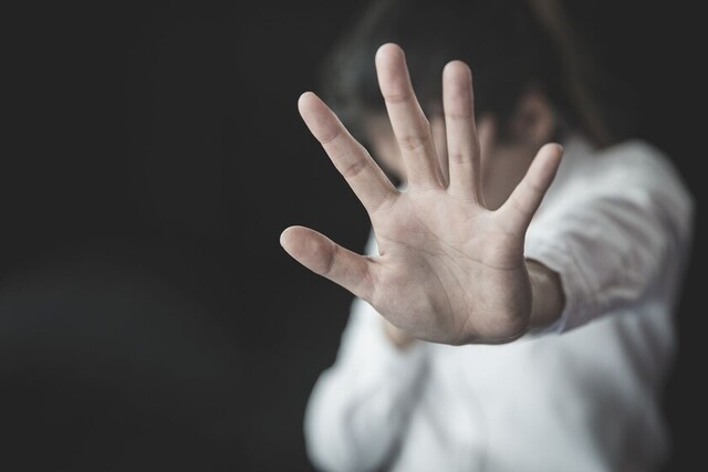 Covid-19: el terror de guardar la cuarentena con el agresor