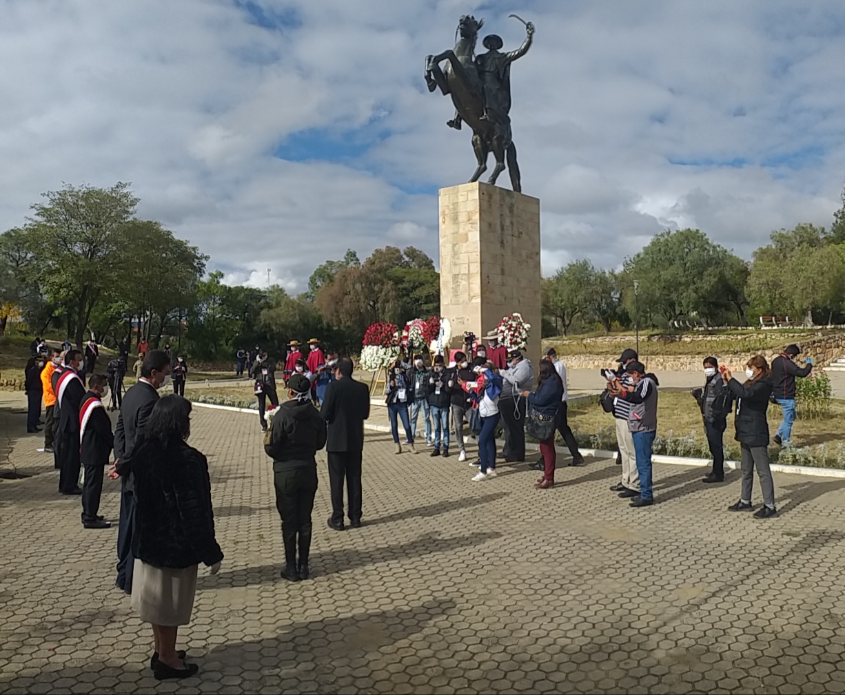 Con distancia y discreción Tarija conmemoró su 203 aniversario