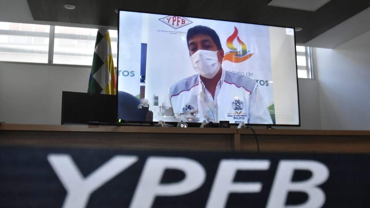 Contrataciones en YPFB: fechas contradicen explicación en el caso seguros