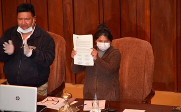 Eva Copa promulga ley para elecciones en 90 días tras rechazo de Áñez