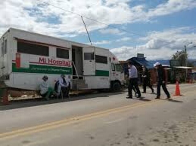 Arriban a Tarija 42 personas provenientes de La Paz