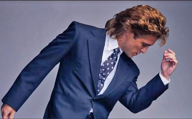 Diego Boneta bailó al ritmo de Luis Miguel y anunció la temporada 2