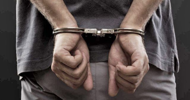 Aprehenden a dos hermanos por robo de Bs medio millón