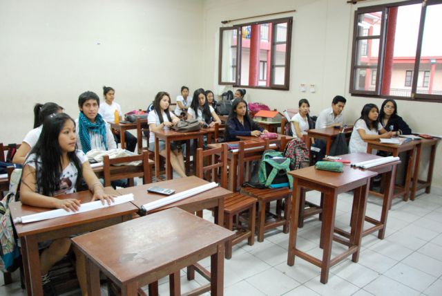 Anuncian movilizaciones si no destituyen al Ministro de Educación